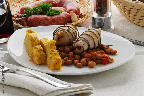 Pucia e fasoeu - Intingolo con fagioli e polenta - Lombardia photo