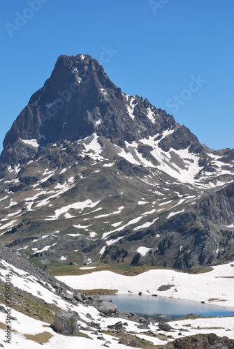 Pic du Midi d'Ossau et neige