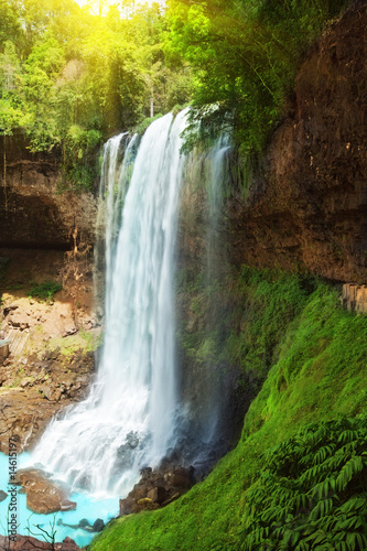 Fototapeta Naklejka Na Ścianę i Meble -  Dambri waterfall