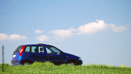 Auto in freier Natur