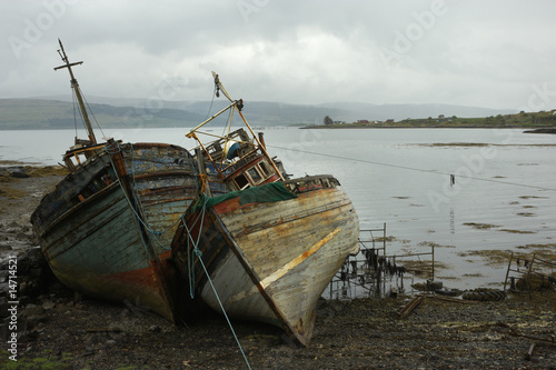 ship wrecks