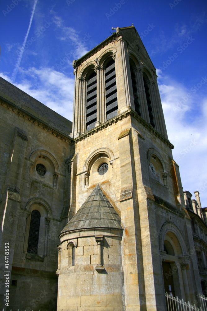 eglise à la campagne