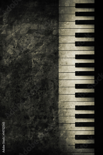 piano #14752565