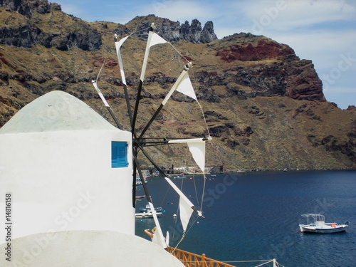 Moulin à Thirassia, Santorin photo