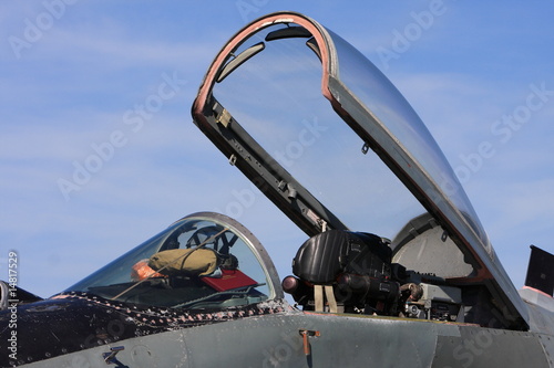 Foto MiG-29 fighter jet cockpit