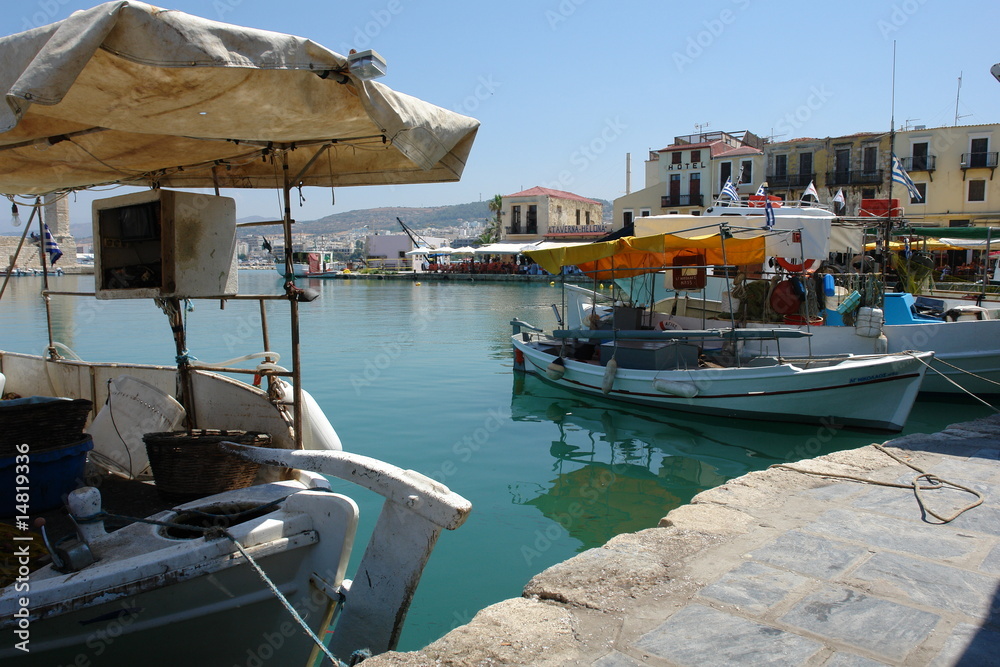 Fototapeta Fischerboote im Hafen Dorf Griechenlad Kreta