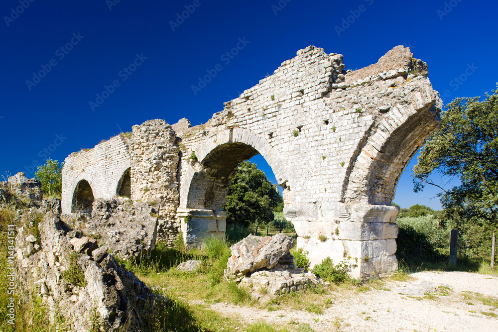 ruins of Roman aqueduct near Meunerie, Provence, France
