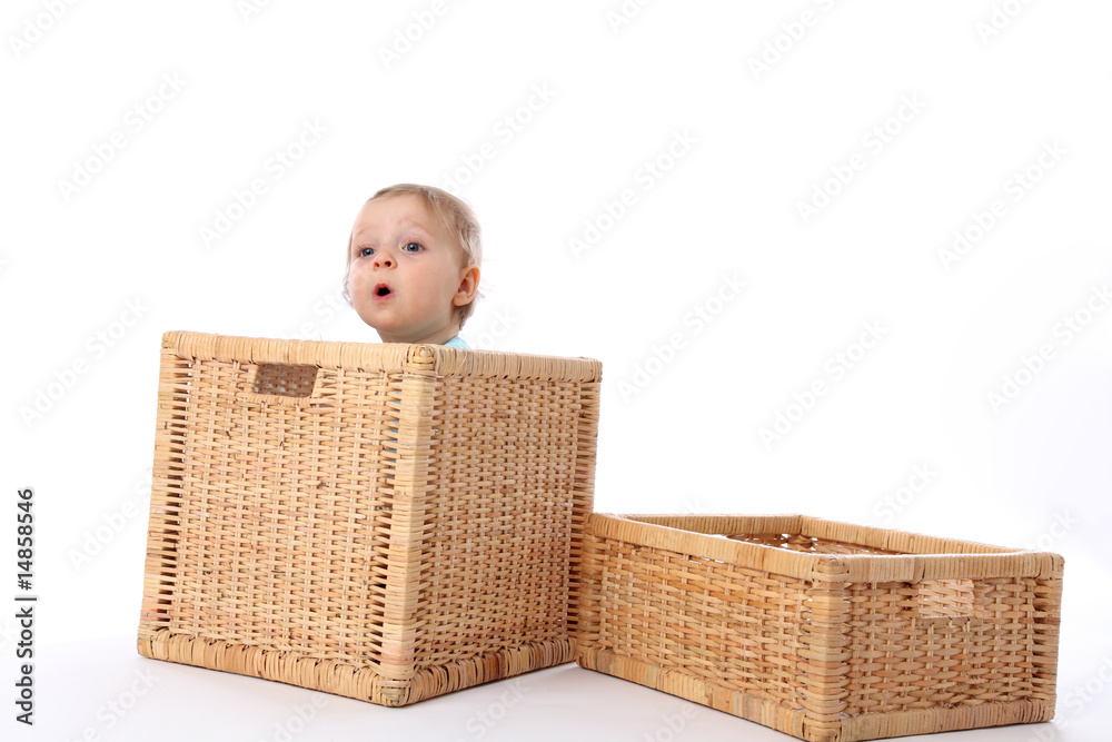 Fotografie baby und kiste