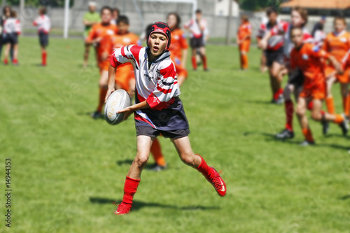 passe de rugby avant contact