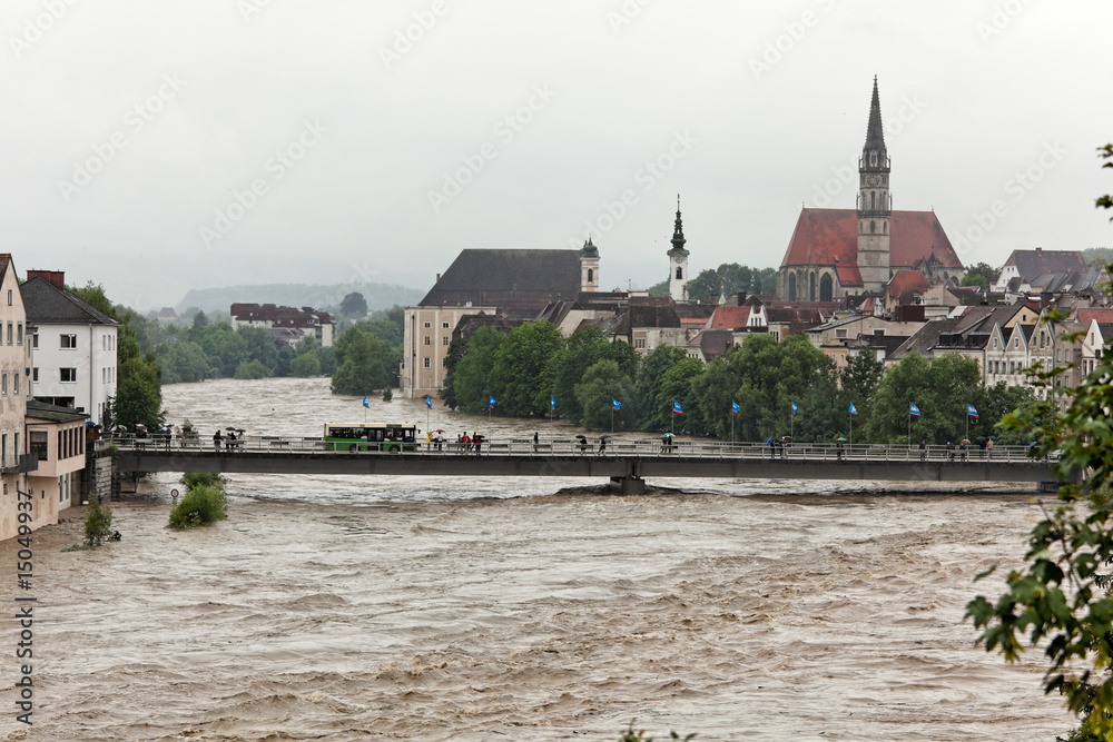 Hochwasser Und Überflutung In Steyr, Österreich Stock-Foto | Adobe Stock