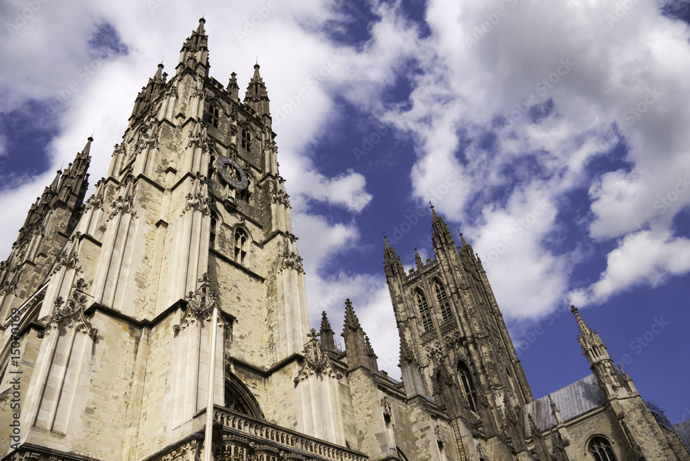 Fototapeta premium Canterbury Cathedral on a sunny day