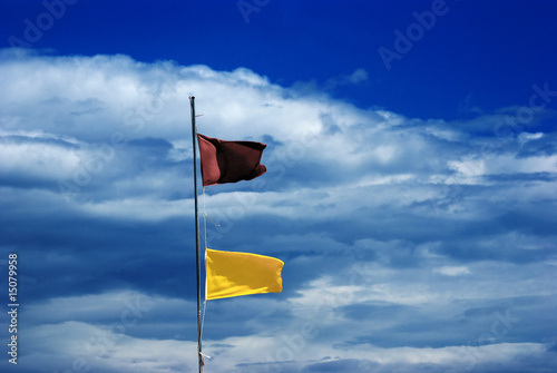 Bandiera giallo rossa 2 photo