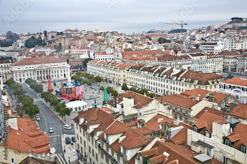 Blick von Elevador de Santa Justa auf die Altstadt von Lissabon
