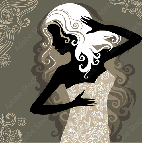 Closeup vintage woman with beautiful hair in ornate dress