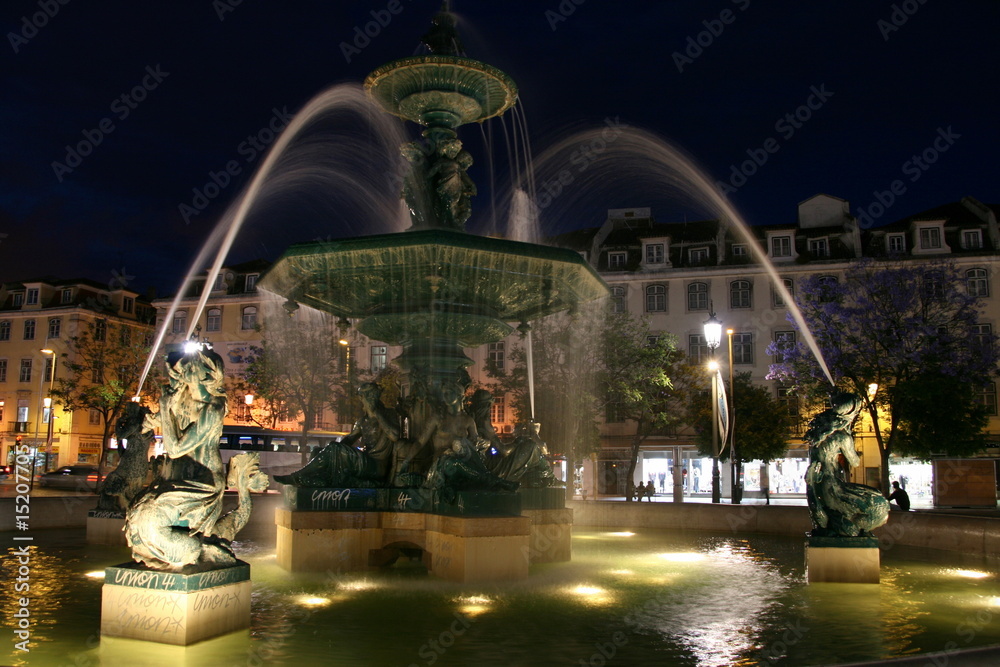 Fototapeta premium lisbonne by night