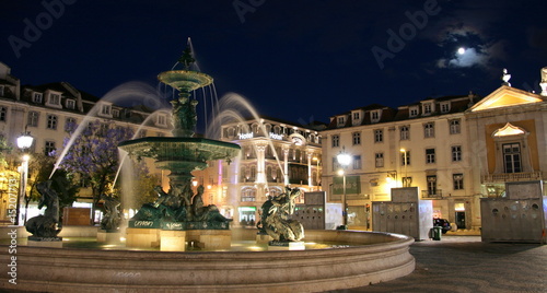 lisbonne by night