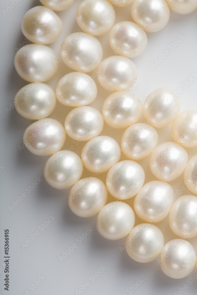 pearl necklace pearl necklace
