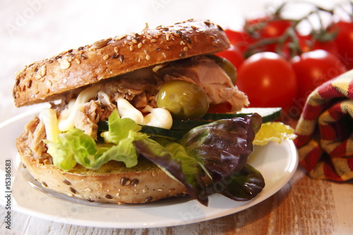 Bagel mit Thunfisch