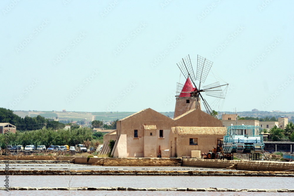 stabilimento delle saline con mulino a vento stabilimento delle saline con mulino a vento