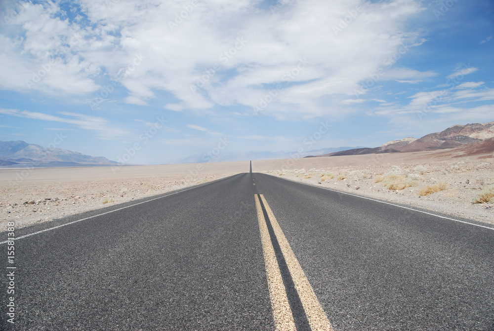 Road to Nowhere - Tal des Todes - Death Valley USA Road to Nowhere - Tal des Todes - Death Valley USA
