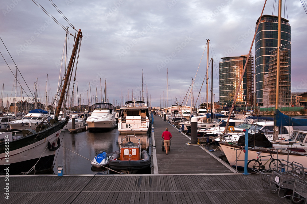 Foto Chatham Maritime Marina