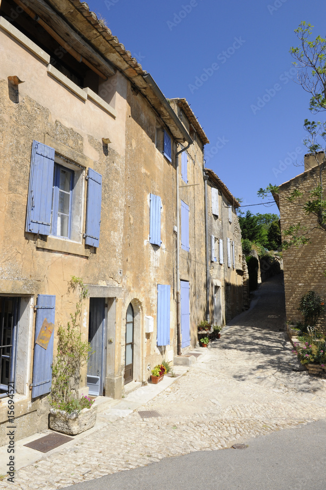 village de gordes en provence