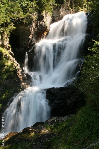 Fototapeta Naklejka Na Ścianę i Meble -  Wasserfall in Schladming