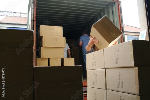 déchargement de camion