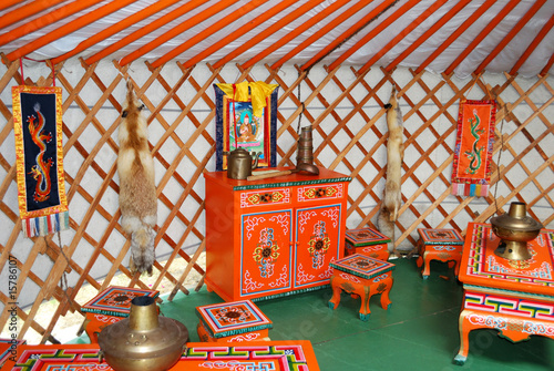Interieur d'une yourte mongole photo