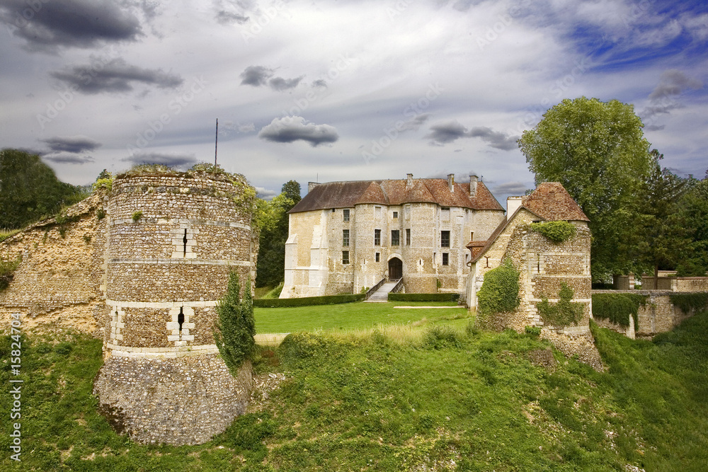france; normandie; harcourt : château du moyen-âge