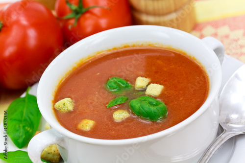 Tomaten-Krem-Suppe
