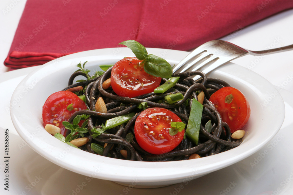 Sepia Spaghetti with Tomatoes Sepia Spaghetti with Tomatoes