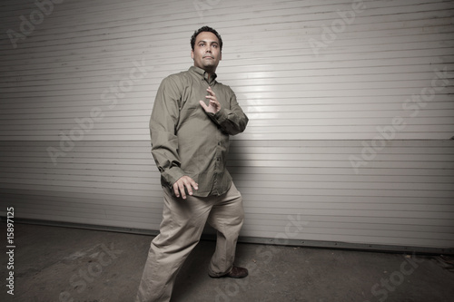 Quadro em tela Man in a self defense stance