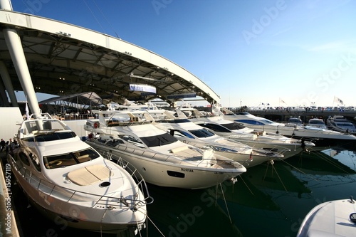 Maxi Yacht photo