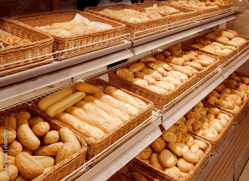 Fotomurale Variety of baked products at a supermarket