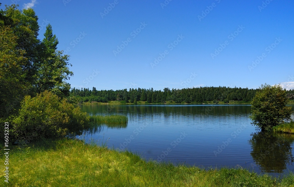Auvergne, lac de Servières 2