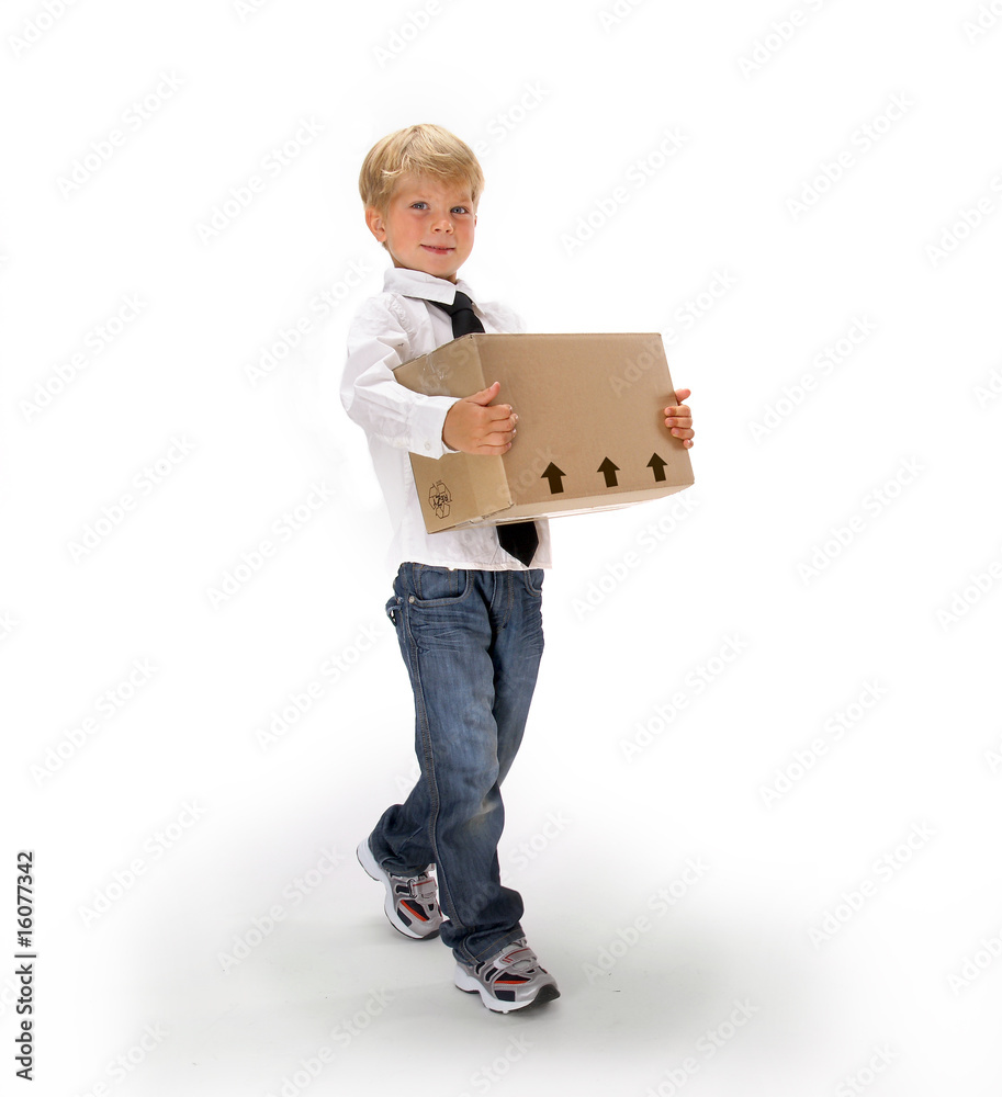 Kind mit Paket Kind mit Paket