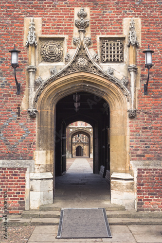 St.John’s College in Cambridge University, England © Aliaksandr Kazlou