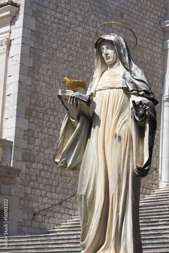 statua di Santa Scolastica photo