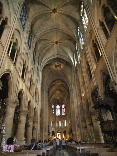 Nave central de la catedral de Paris