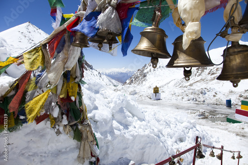 tempel auf 5500m höhe, ladakh photo