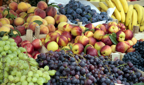 Fototapeta Naklejka Na Ścianę i Meble -  Marché de fruits