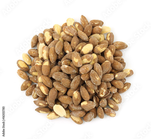 Dry roasted almonds