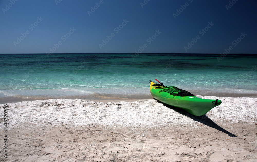 Obraz premium Kayak sulla spiaggia