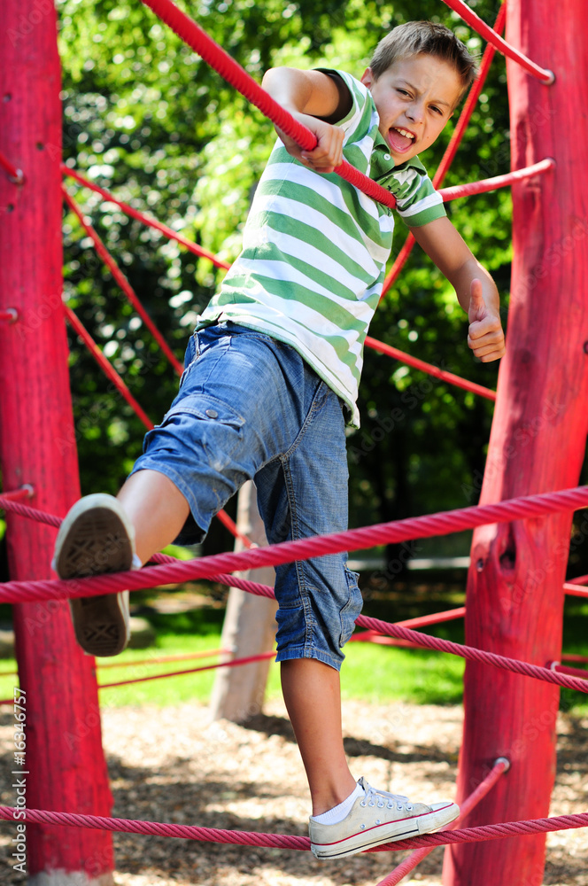 Obraz premium Kind aktiv