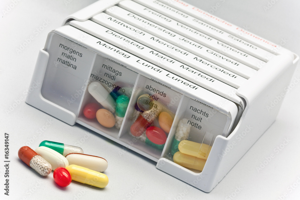 Tablettenschachtel StockFoto Adobe Stock