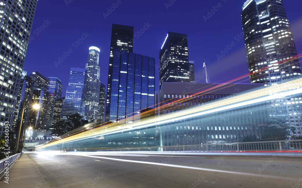 Fototapeta premium Traffic through Los Angeles
