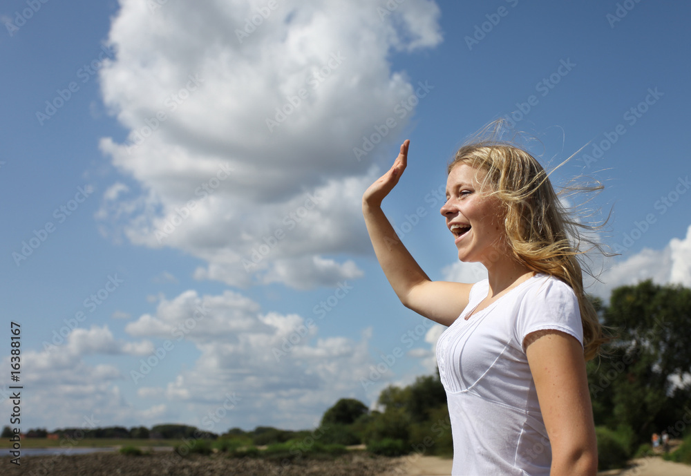 Winkende Frau - Beckoning woman Winkende Frau - Beckoning woman