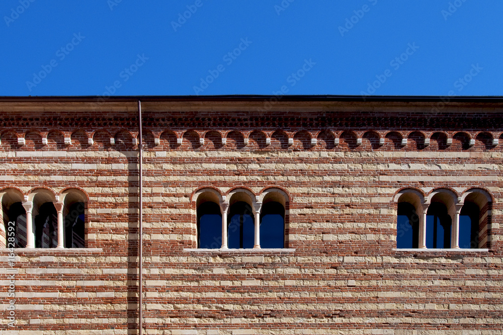 Obraz premium Verona, trifore di palazzo scaligero