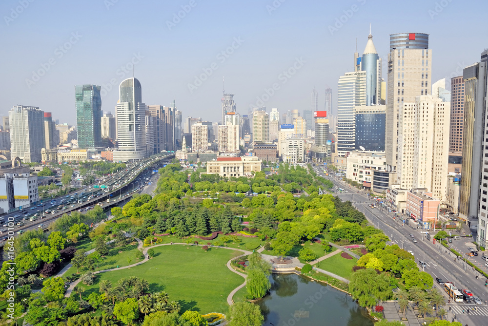Fototapeta premium China Shanghai Opera House i panoramę miasta